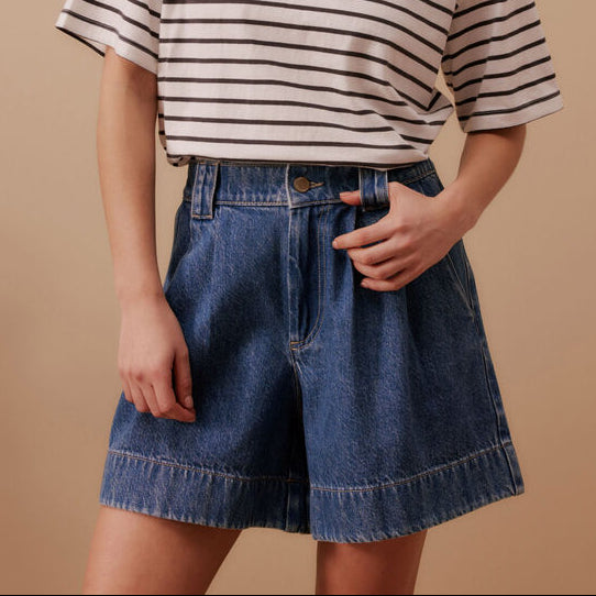 Billie Pleat Front Short - Washed Indigo