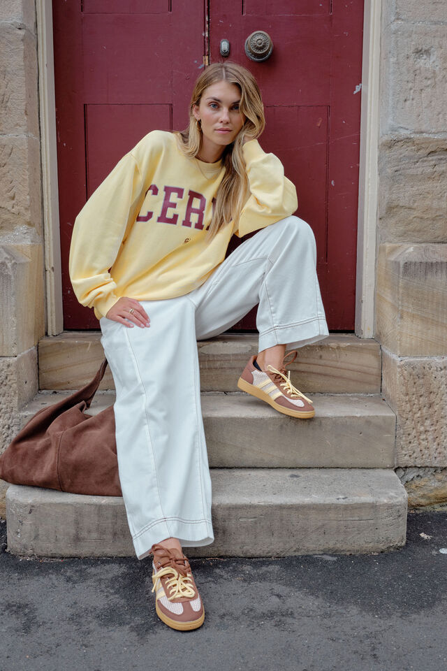 Isla Oversize Butter Washed Heritage Logo