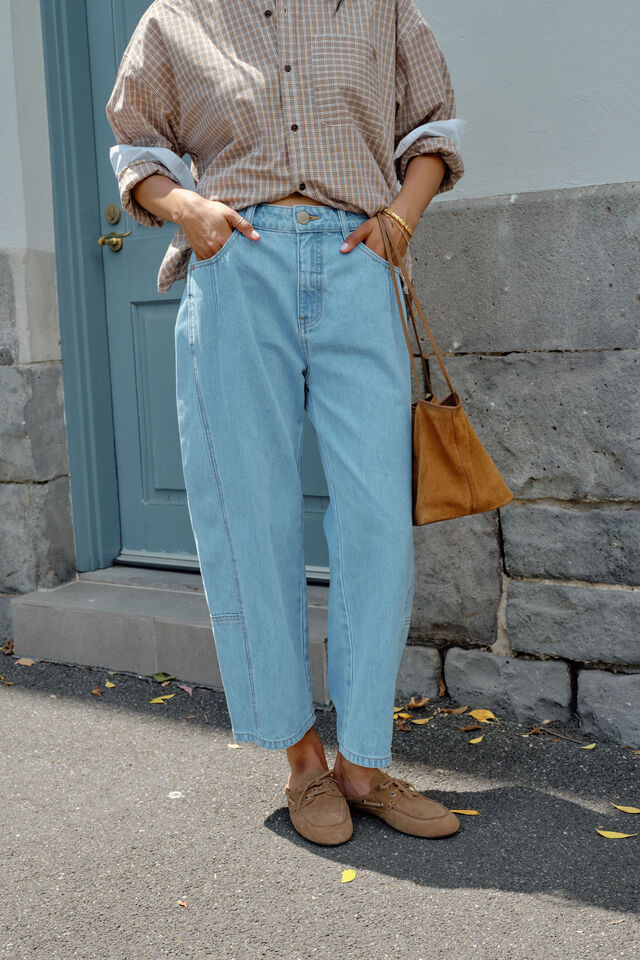 Demi Barrel Jean - Vintage Blue