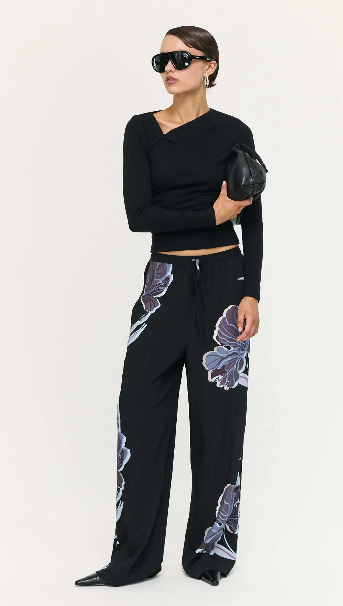Stas Relaxed Pants - Midnight Floral