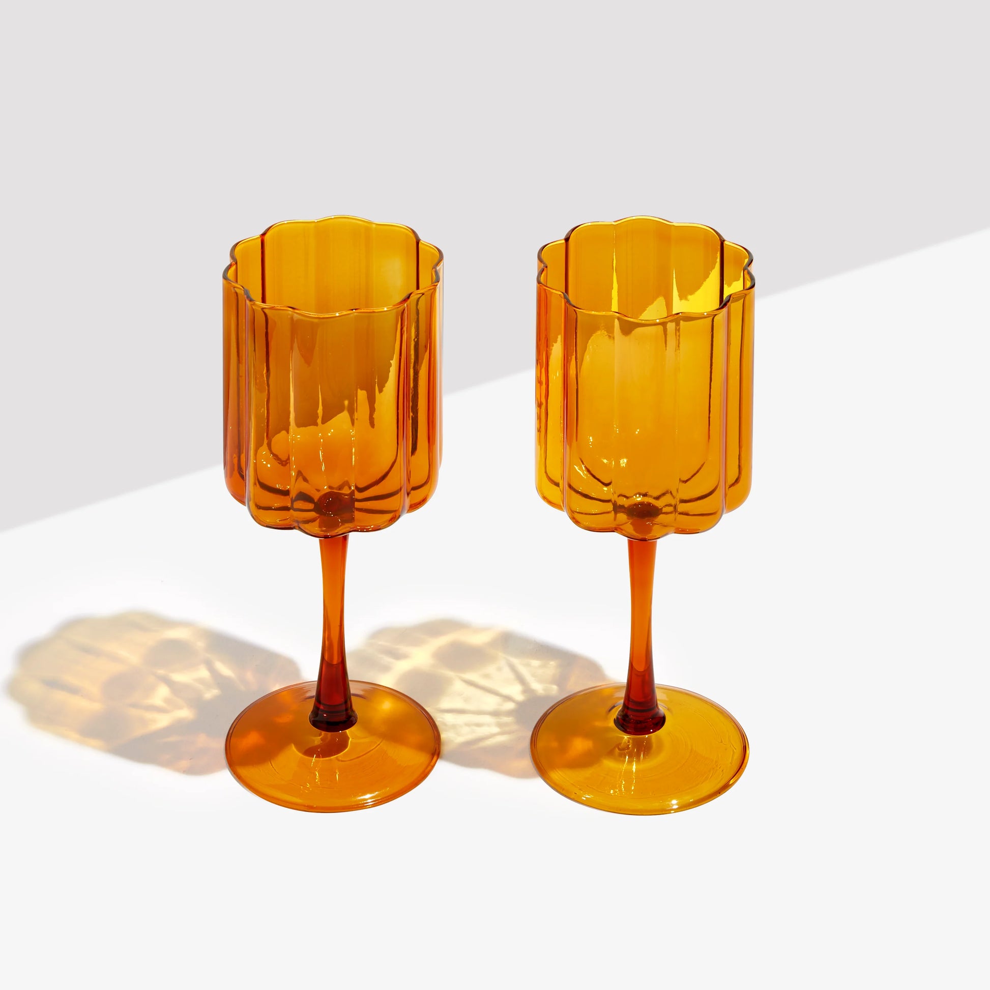 Wave Wine Glass Set - Amber