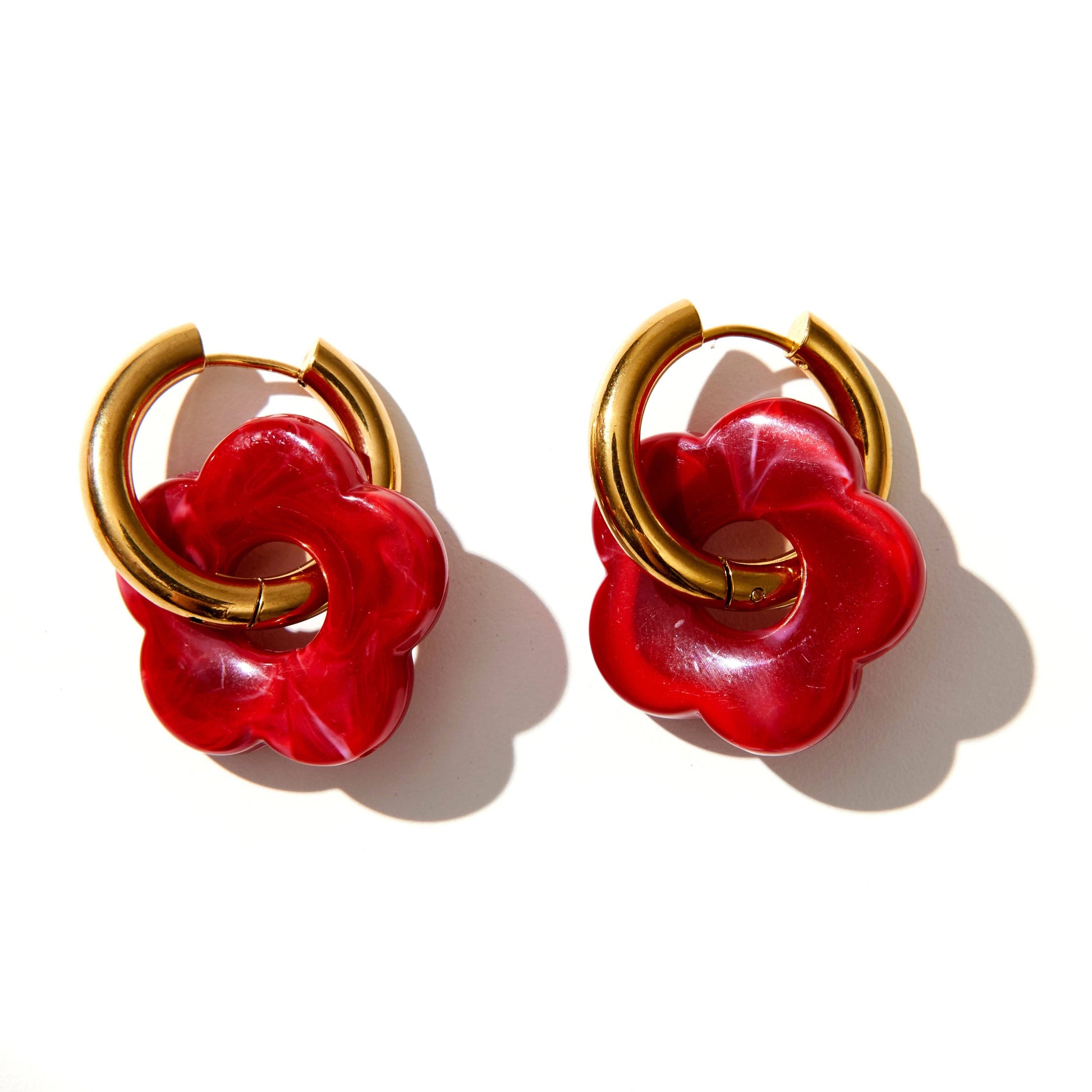 Gloria Hoops
