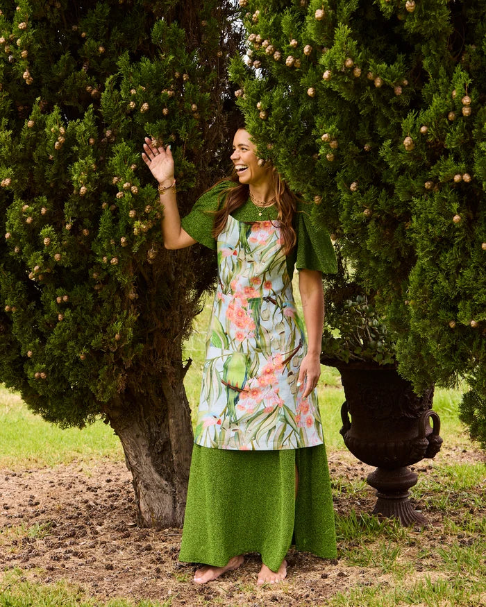 Bush Waltz Apron