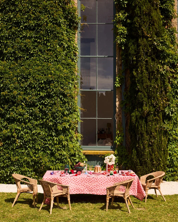 Polkadot Pink Tablecloth Rectangle - Standard