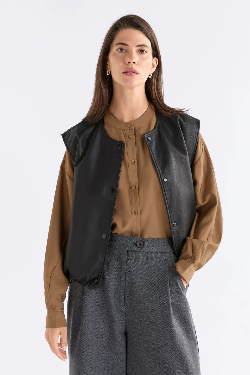 Striind Vest - Black Leather