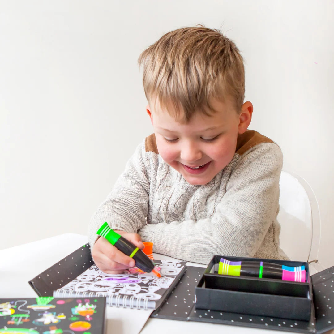 Neon Colouring Set - Outer Space