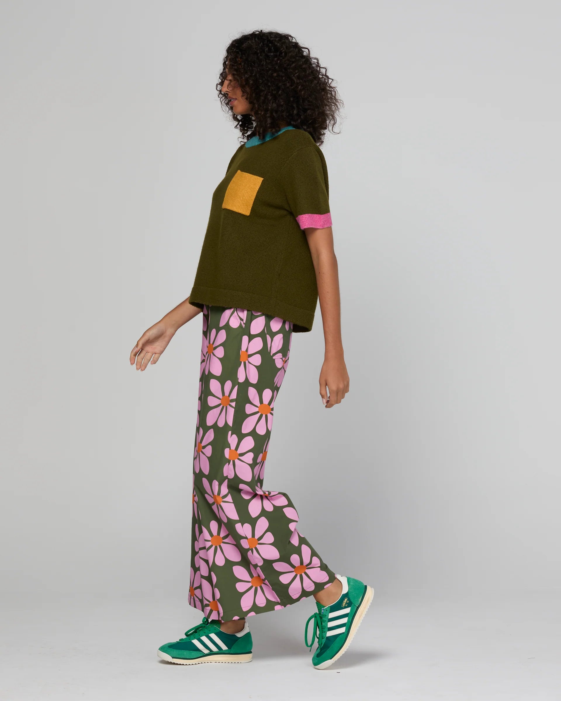 Poet Tee - Khaki Multi