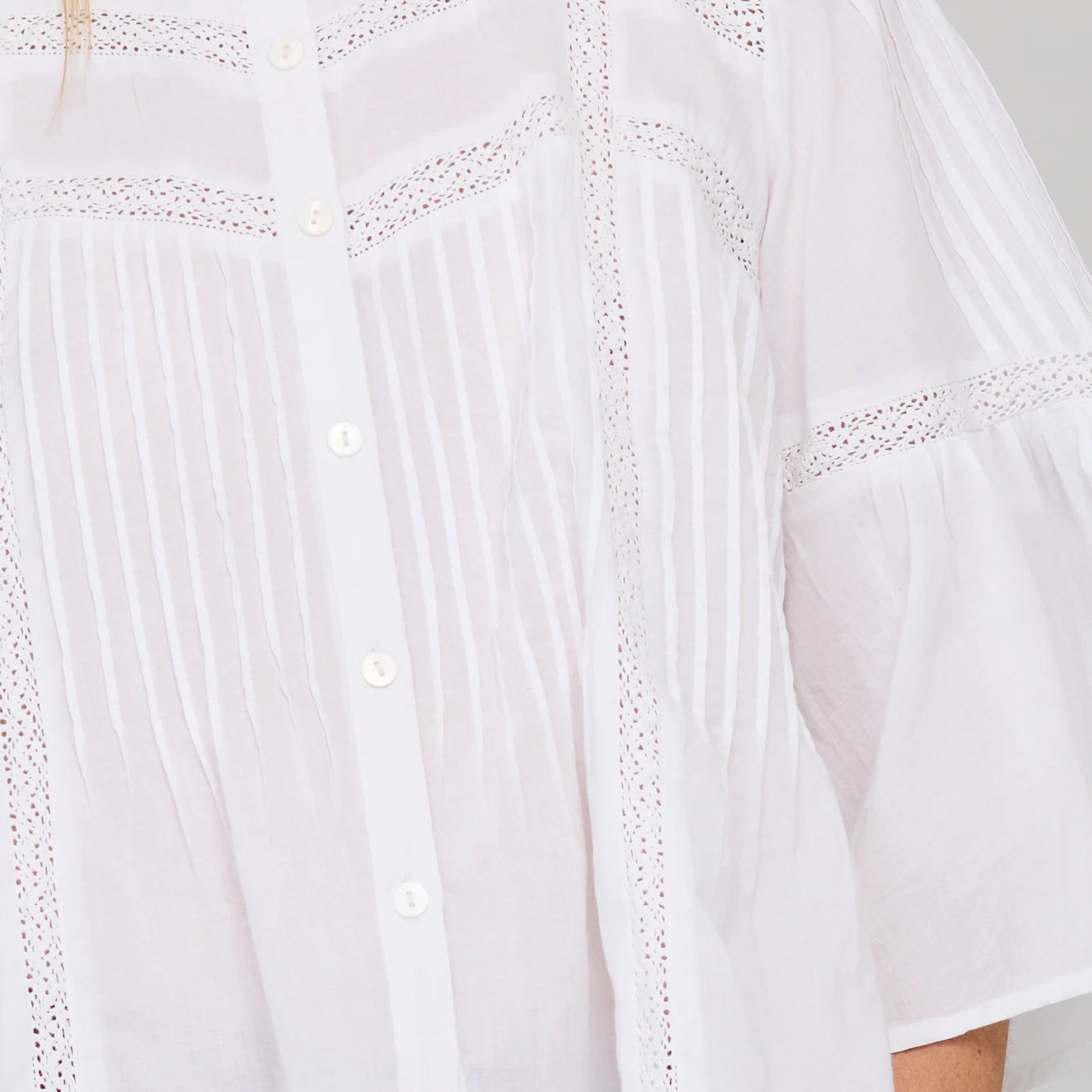 Haru Shirt Embroidered - White