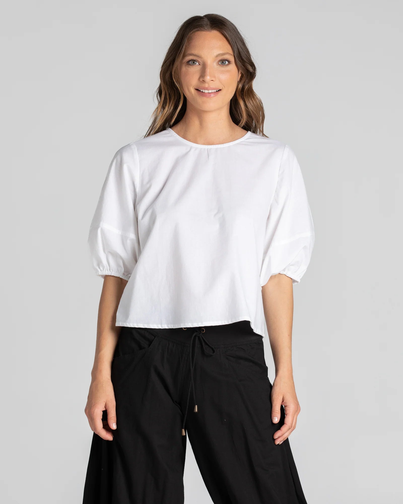 Ava Top Basic - White