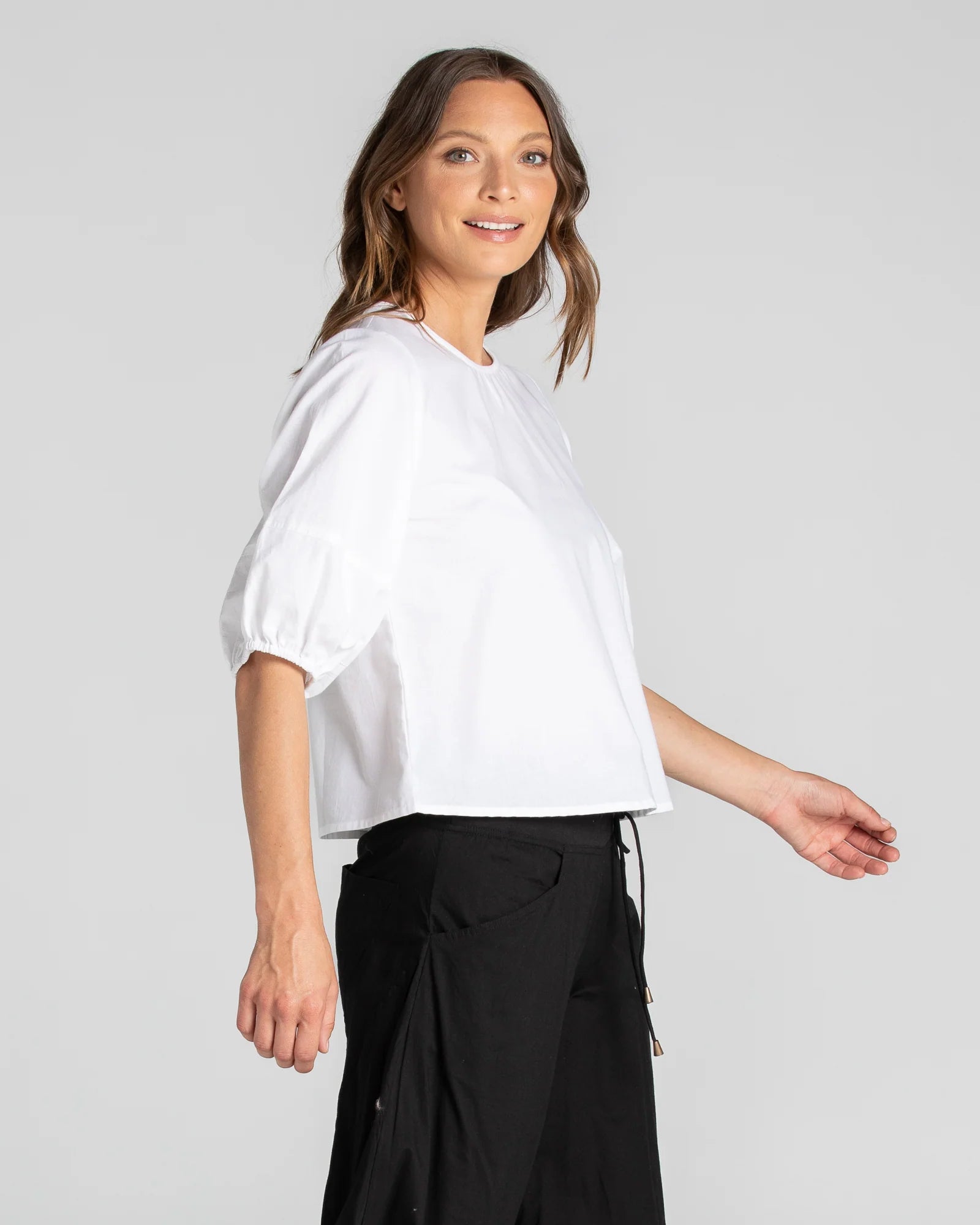 Ava Top Basic - White