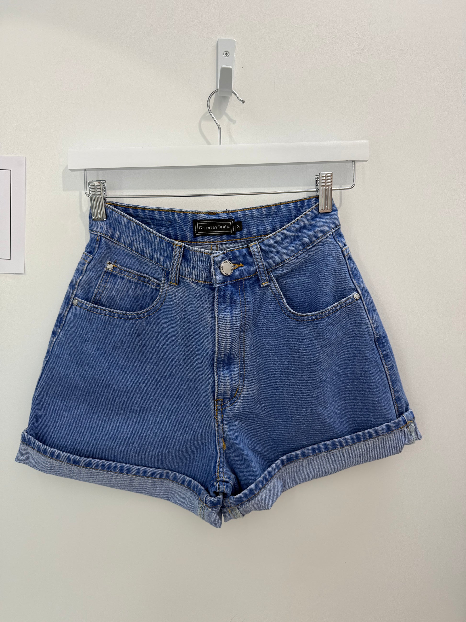 Mom Short