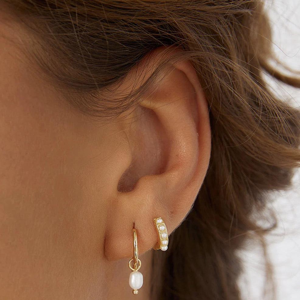 Cordelia Pearl Gold Earrings