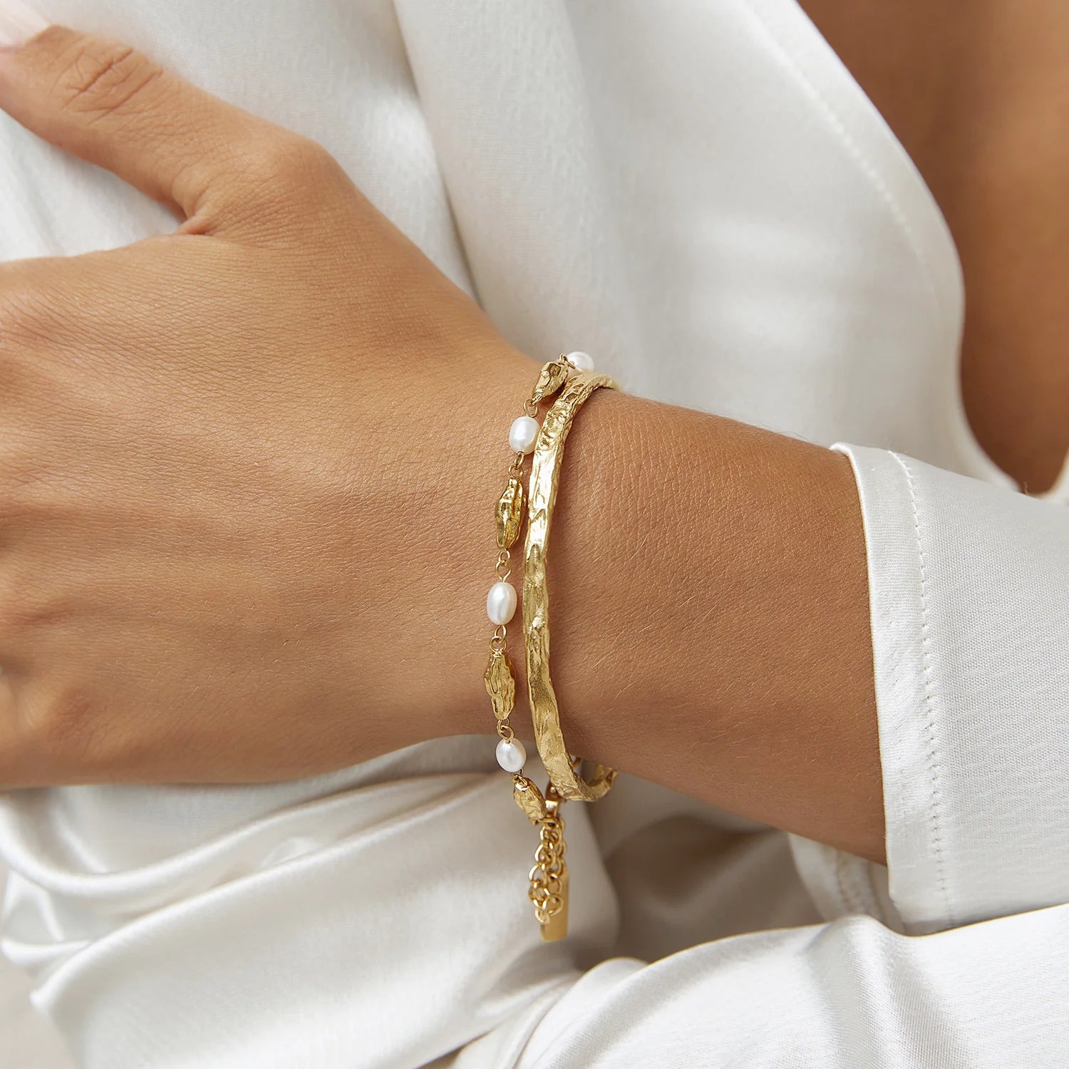 Helios Cuff Gold Bracelet