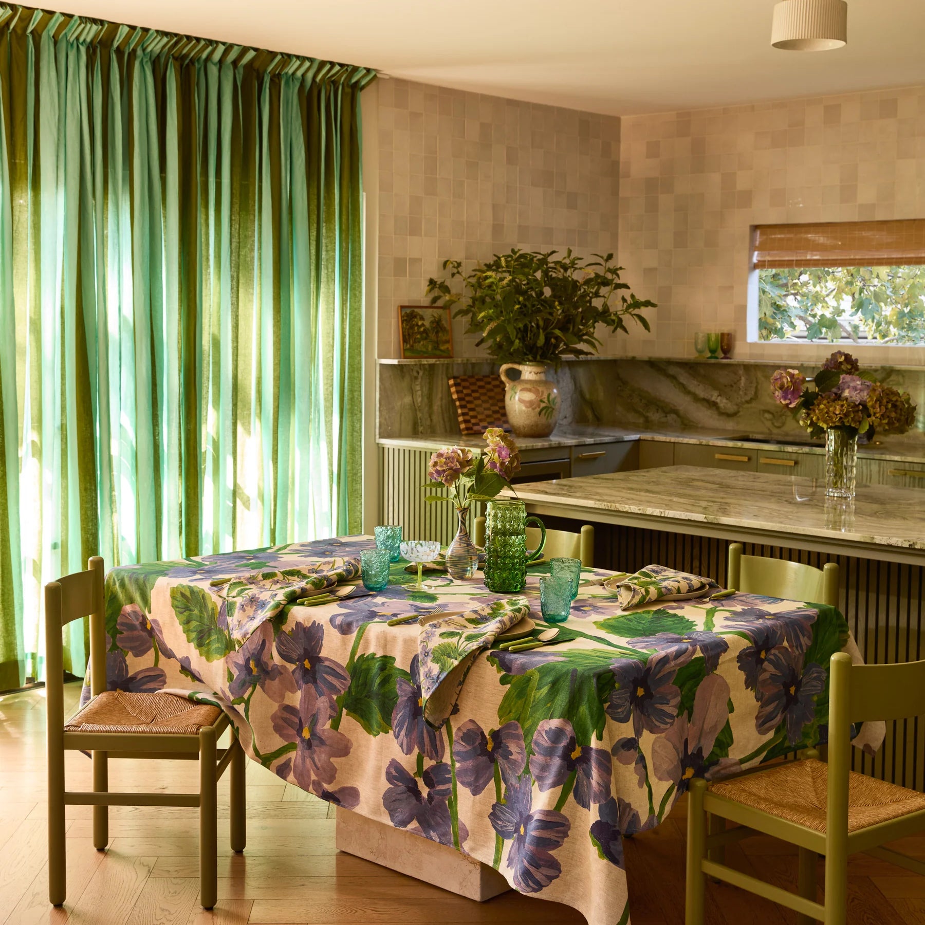 Lilas Blue Tablecloth - Medium