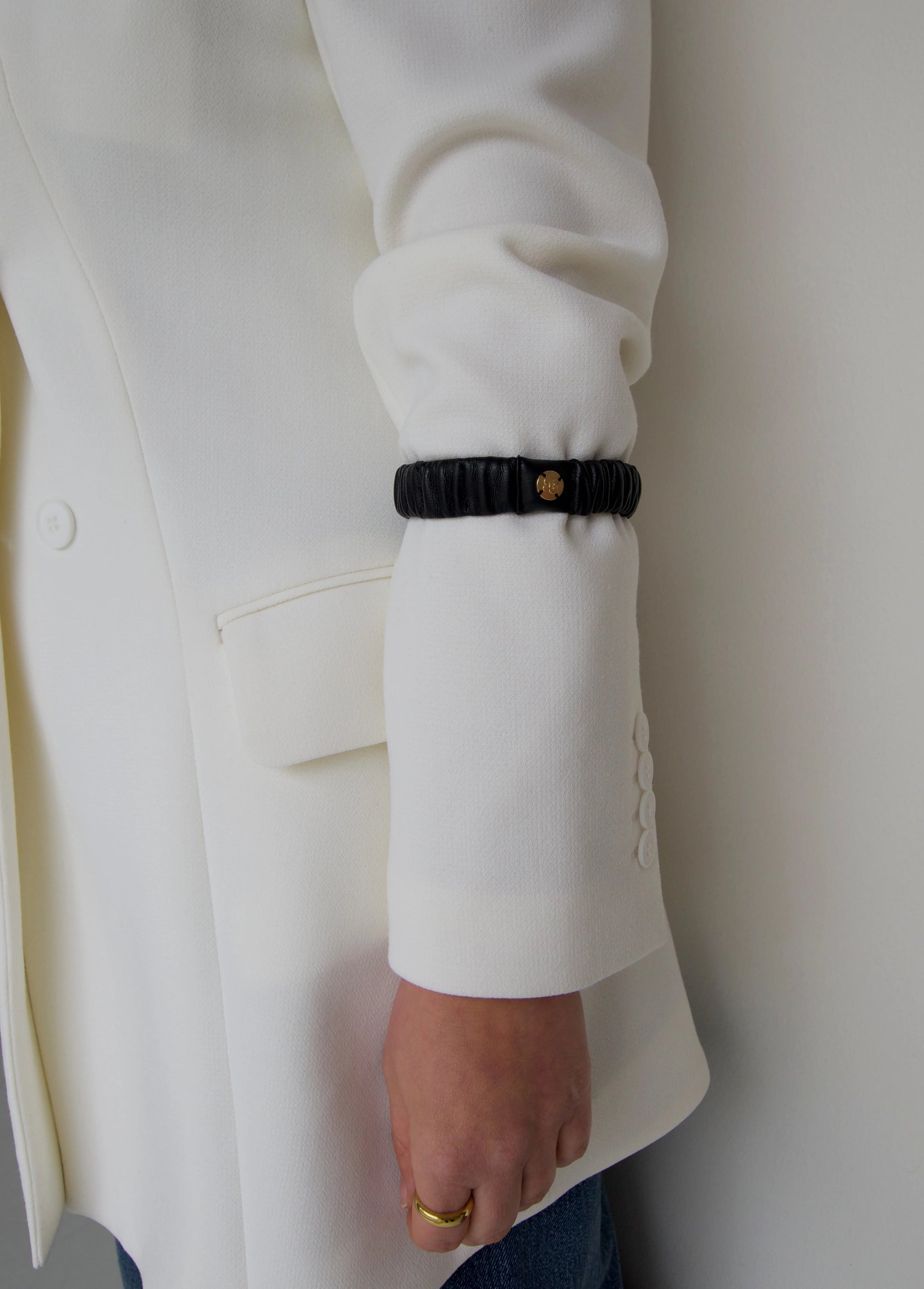 Luxe Sleeve Garter - Black