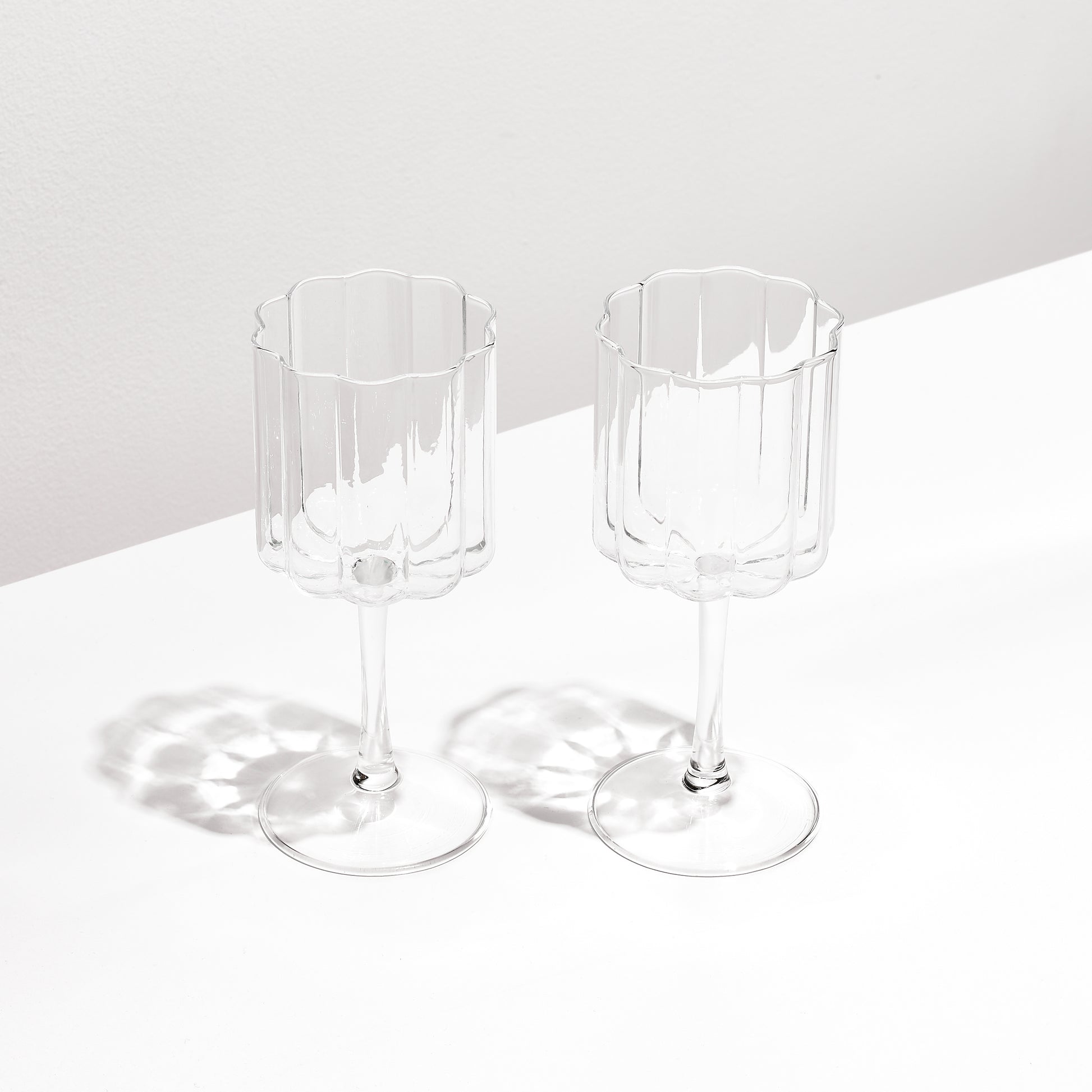 Wave Wine Glass Set - Clear