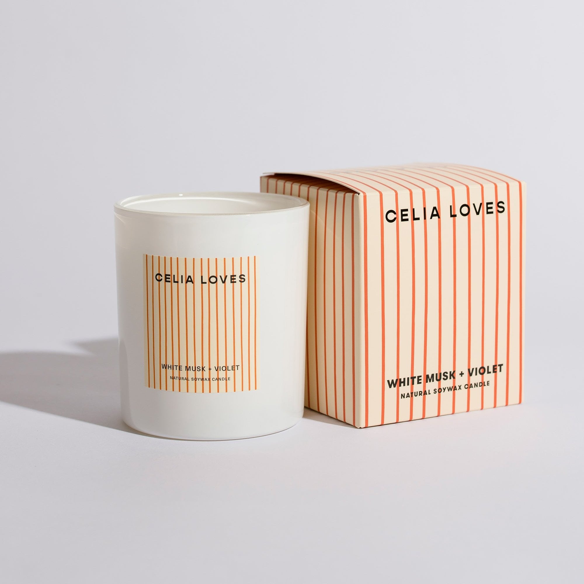White Musk + Violet Candle 395gms