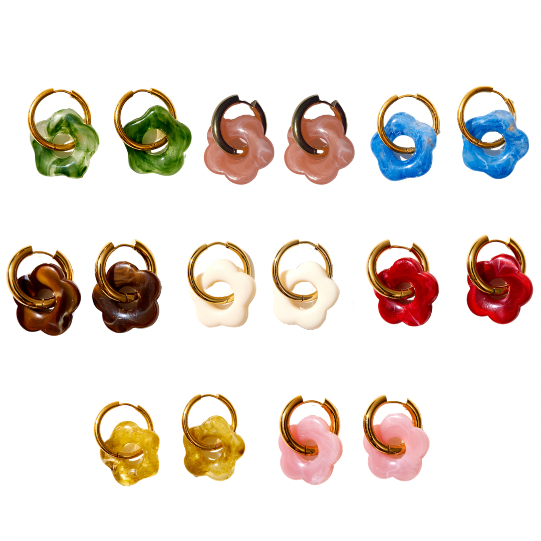 Gloria Hoops