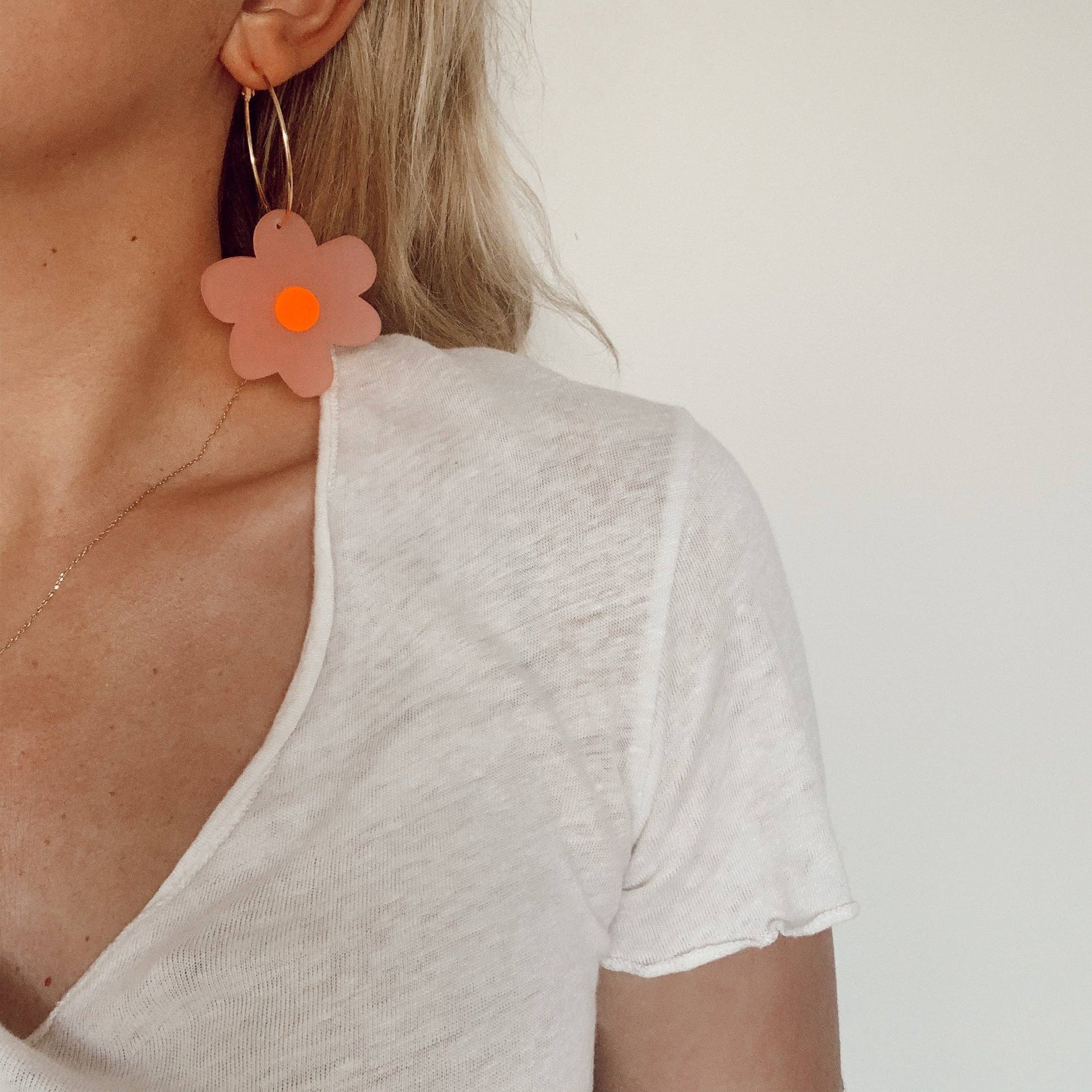 Flower power earrings