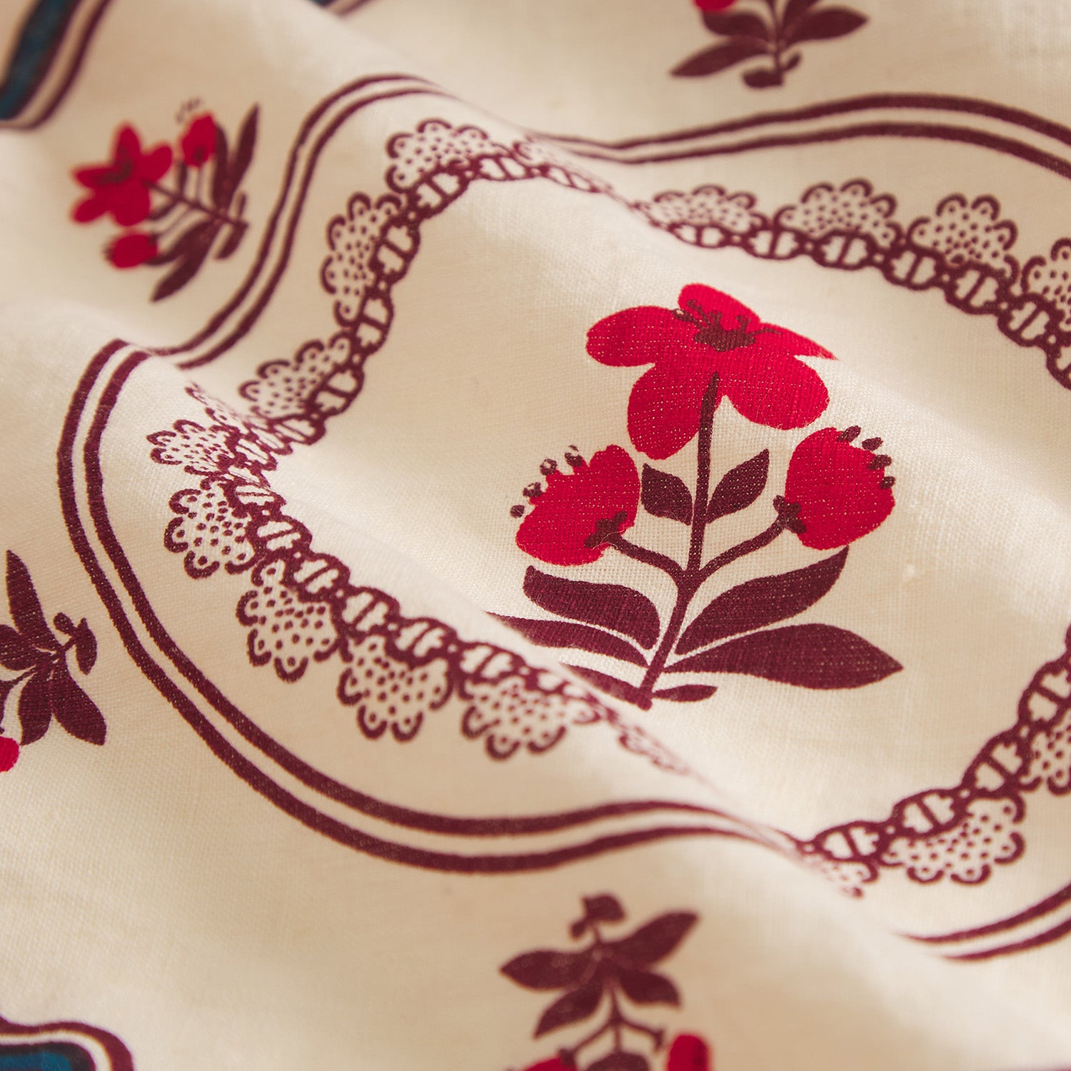 Remi Tablecloth - 160 x 240cm